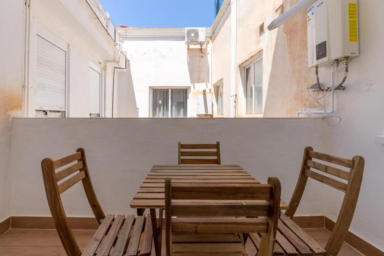Fun Building Apartments By Homeabout Малага